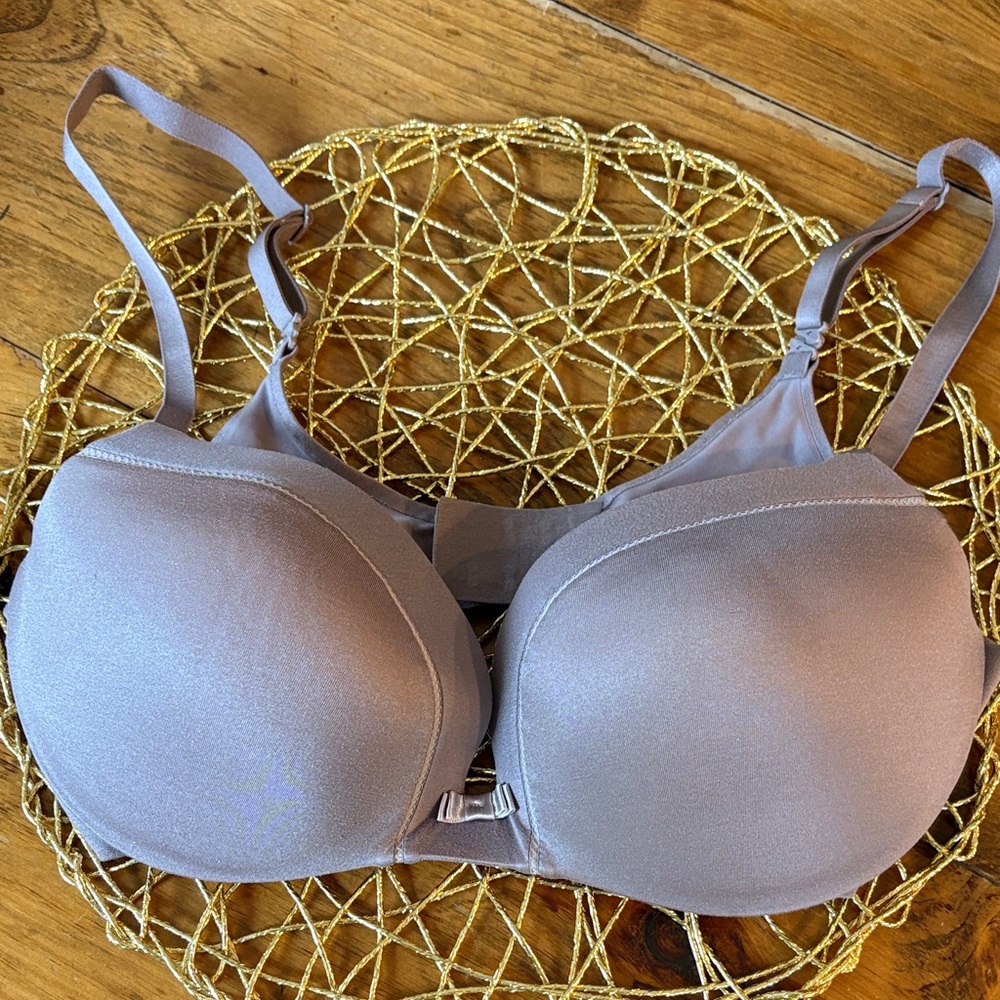 Victoria's Secret Lined Demi - 36D